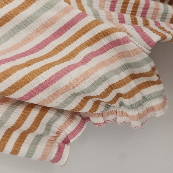 Cute Striped top - Picture 3 of 7